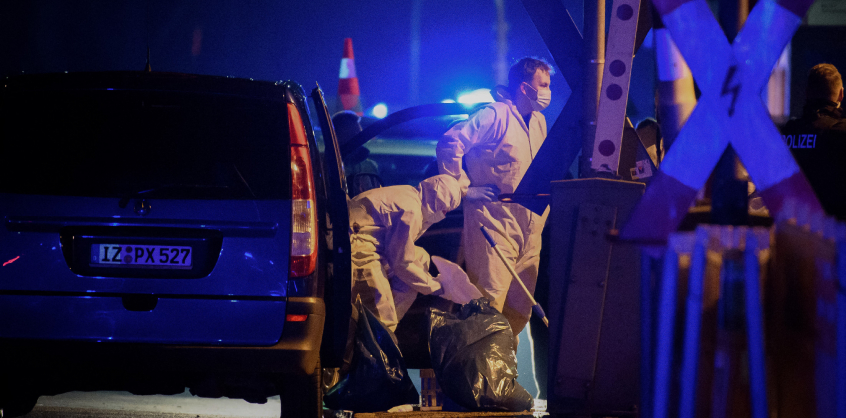 Két embert megölt egy késes támadó Németországban