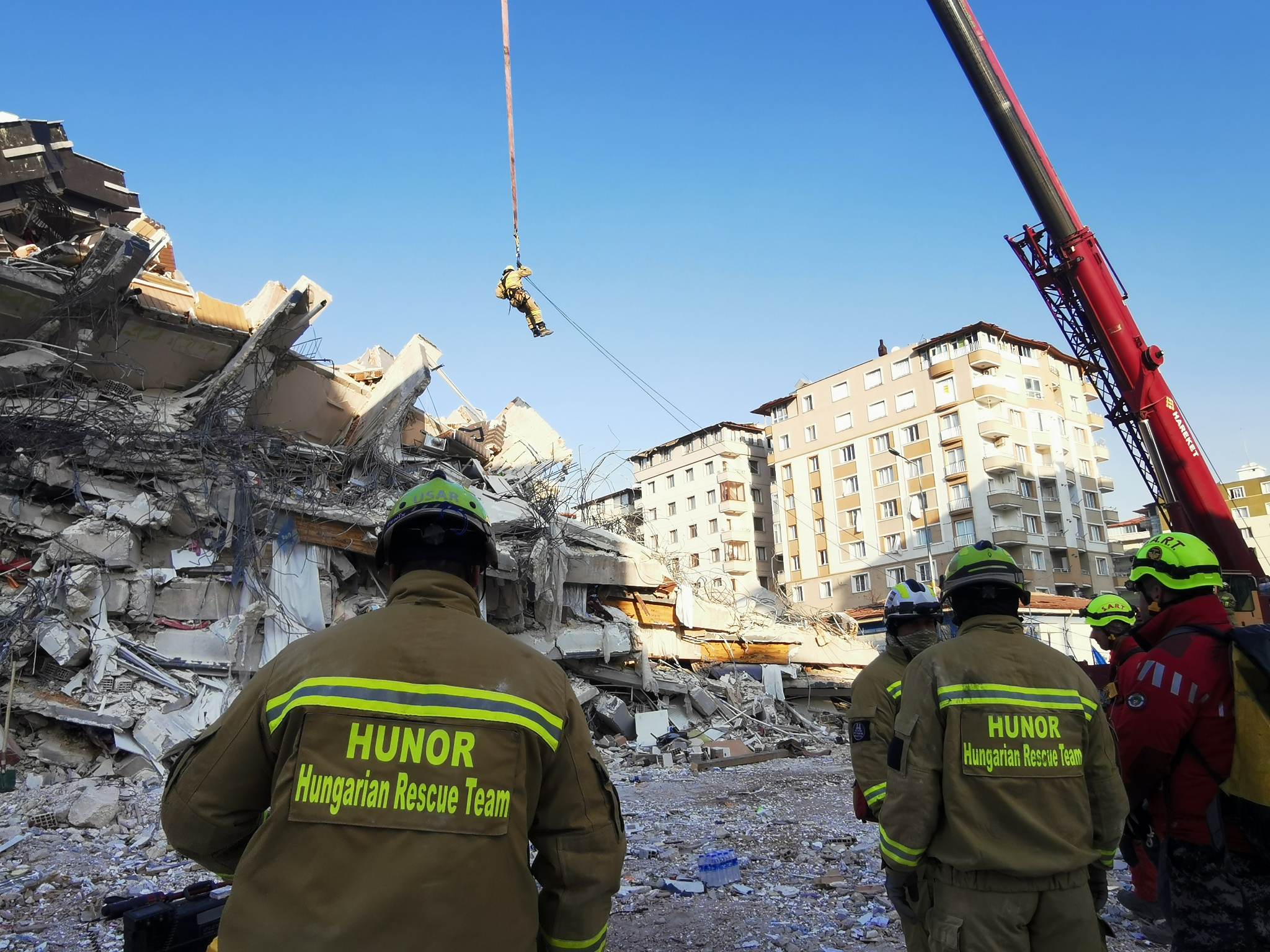 Már négy kutya dolgozik a HUNOR csapatával Törökországban