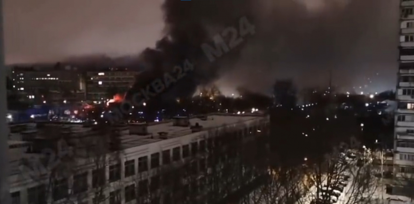 Tűz ütött ki egy moszkvai katonai ipari komplexum közelében