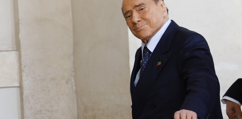 Berlusconi újabb botránya: Zelenszkij elnököt hibáztatja az orosz invázióért