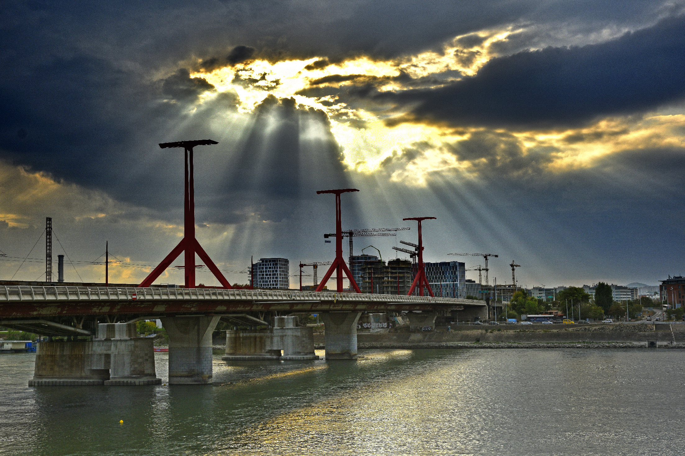 Baleset miatt lezárták a Rákóczi híd Budáról Pestre tartó sávjait