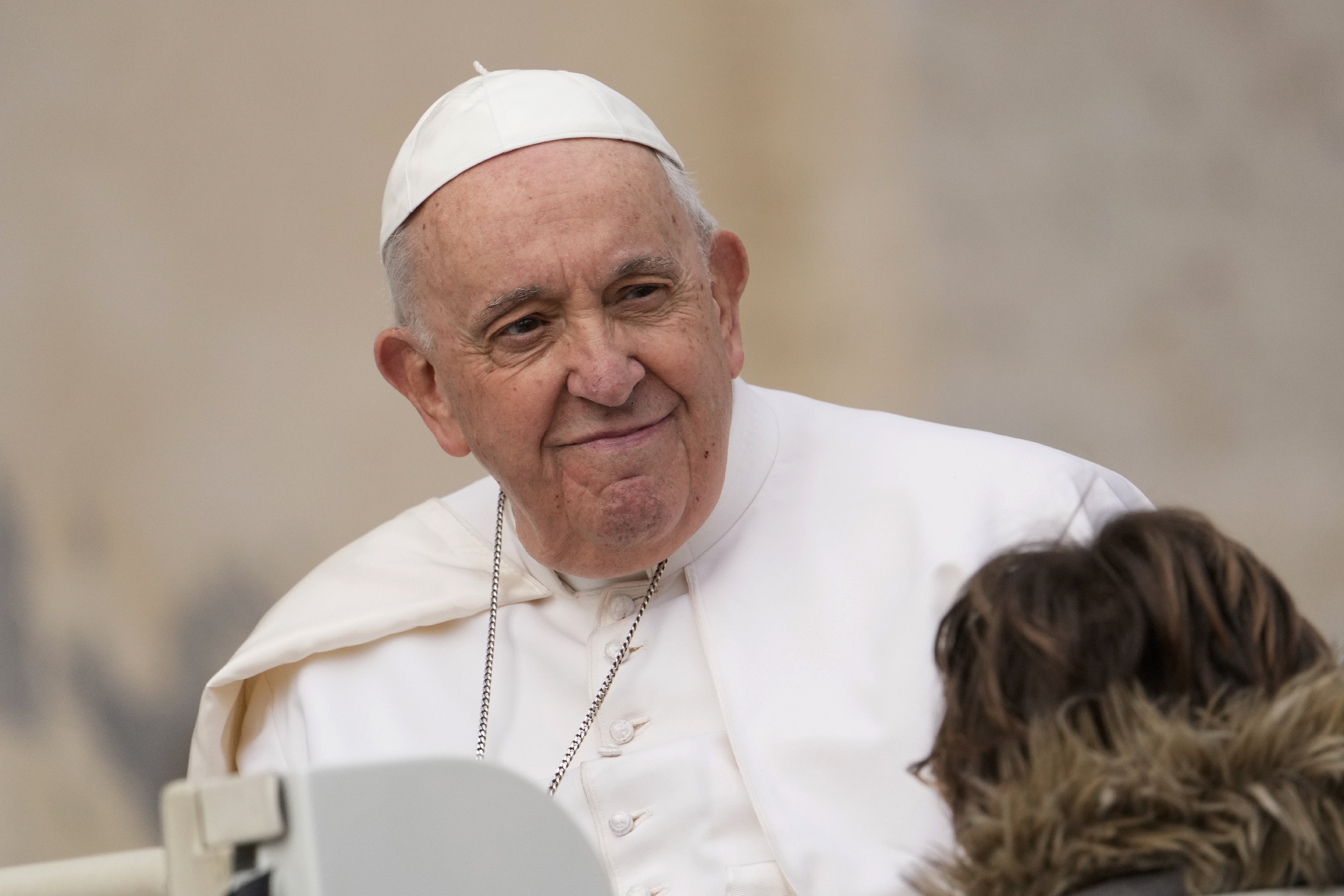Ferenc pápa: nincs kizárva a papi cölibátus eltörlése