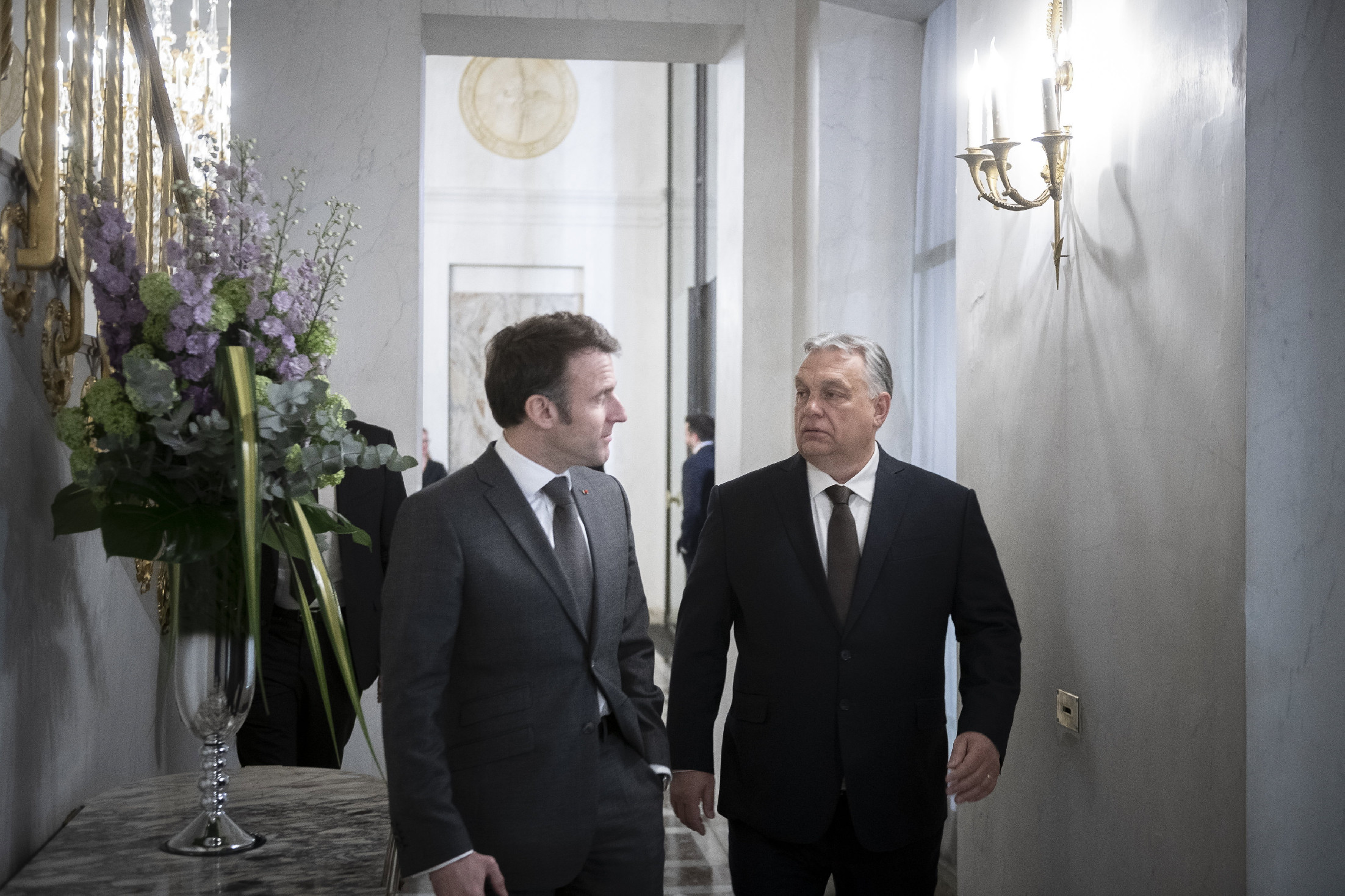 Az európai egységet hangsúlyozta Macron az Orbánnal folytatott találkozón
