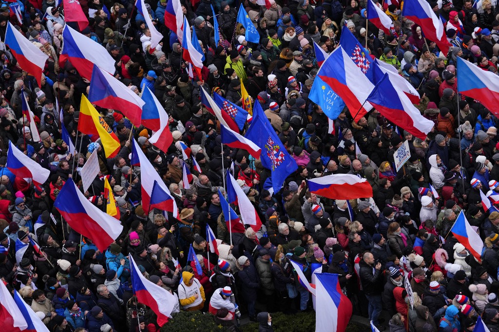 Kilenc embert ítéltek el Csehországban az orosz agresszió nyilvános támogatásáért