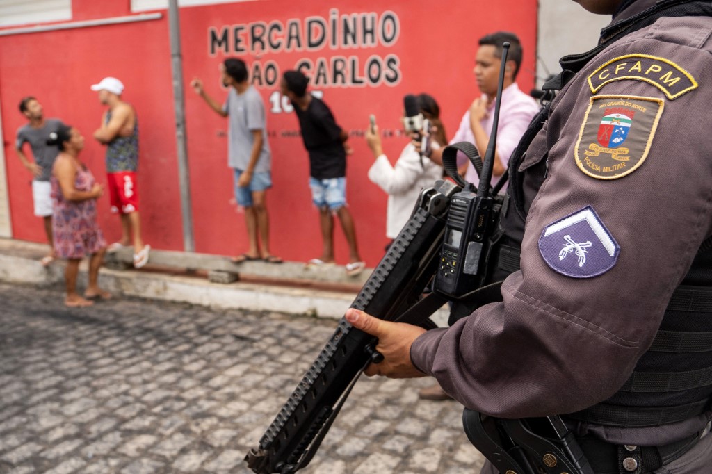 Bandák fosztogatnak Brazíliában, mert nincs áram a börtönökben