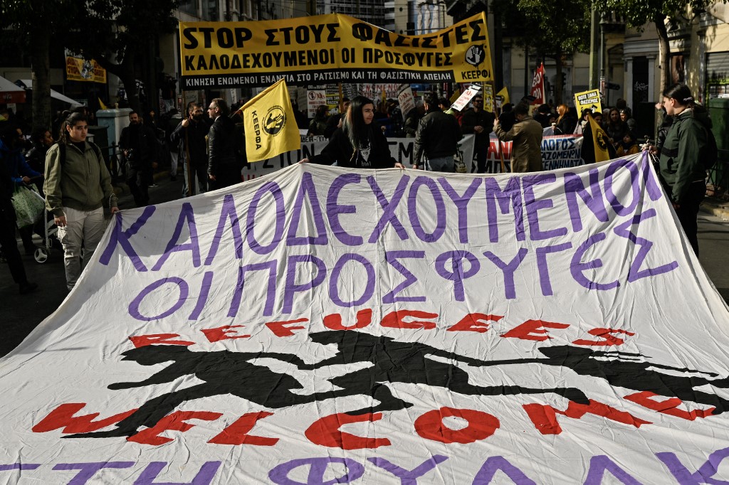 Menekültek tüntettek Athénban az embertelen bánásmód ellen