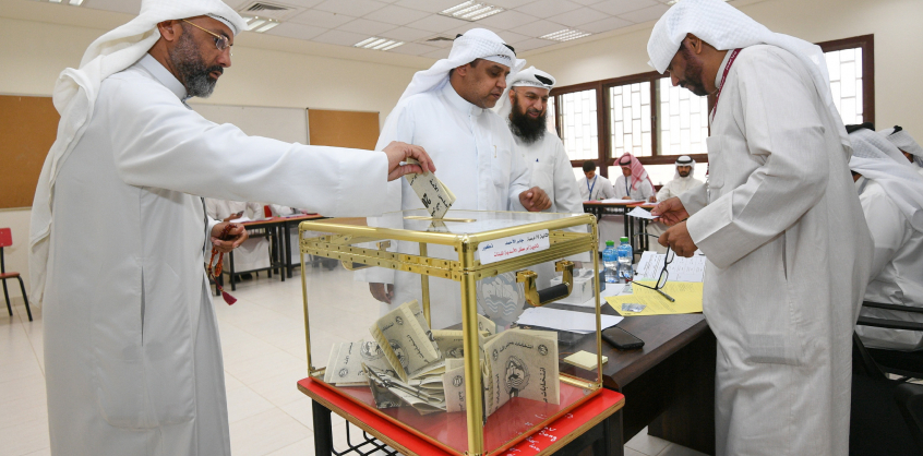 A kuvaiti alkotmánybíróság érvénytelenítette a tavalyi parlamenti választásokat