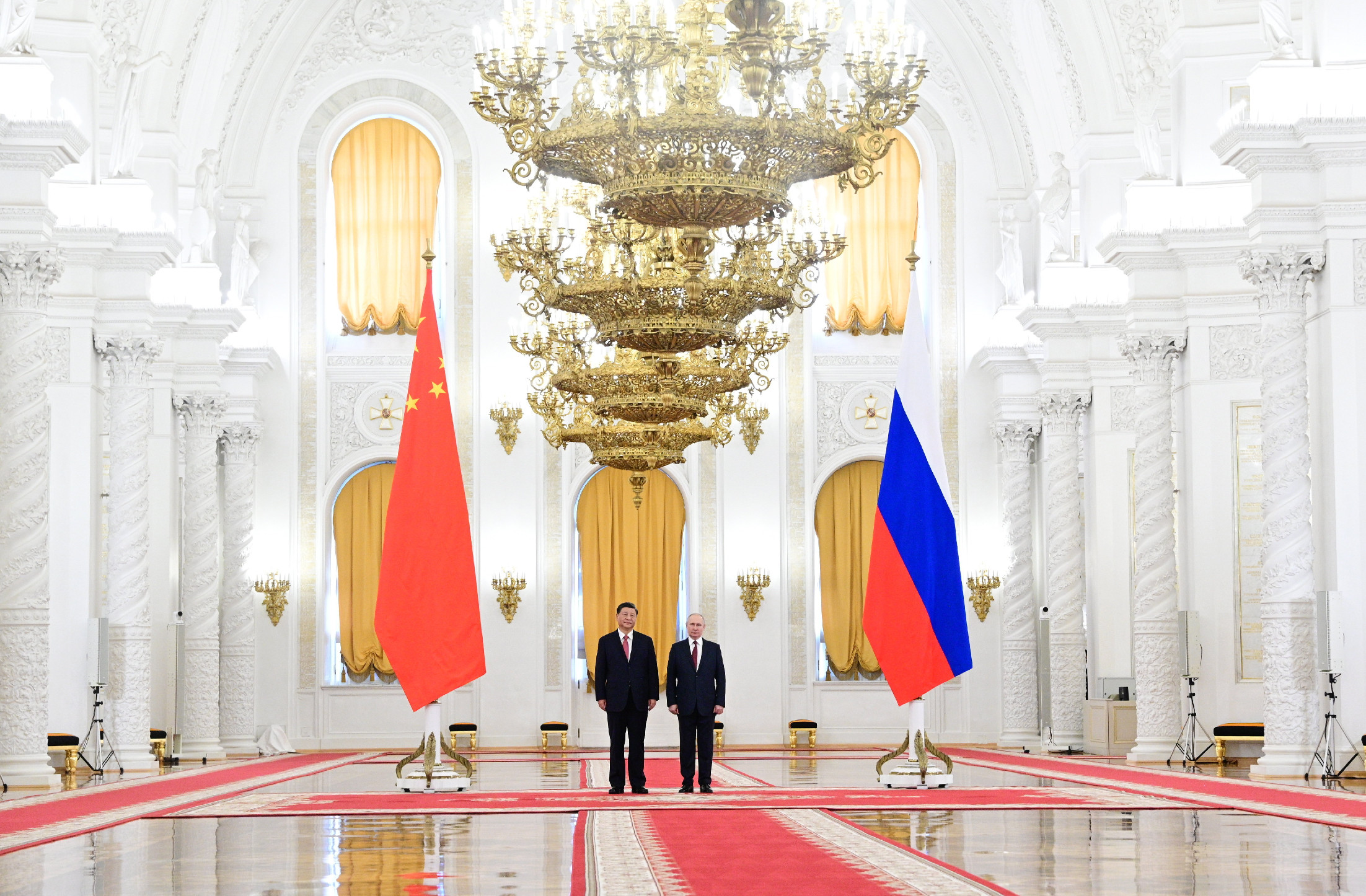 Közös nyilatkozatot adott ki Kína és Oroszország, Kína a békéről beszélt