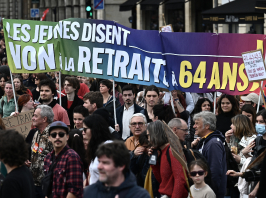 Folytatódnak a tiltakozások Franciaországban a nyugdíjreform ellen, blokád alá vontak egy LNG-terminált