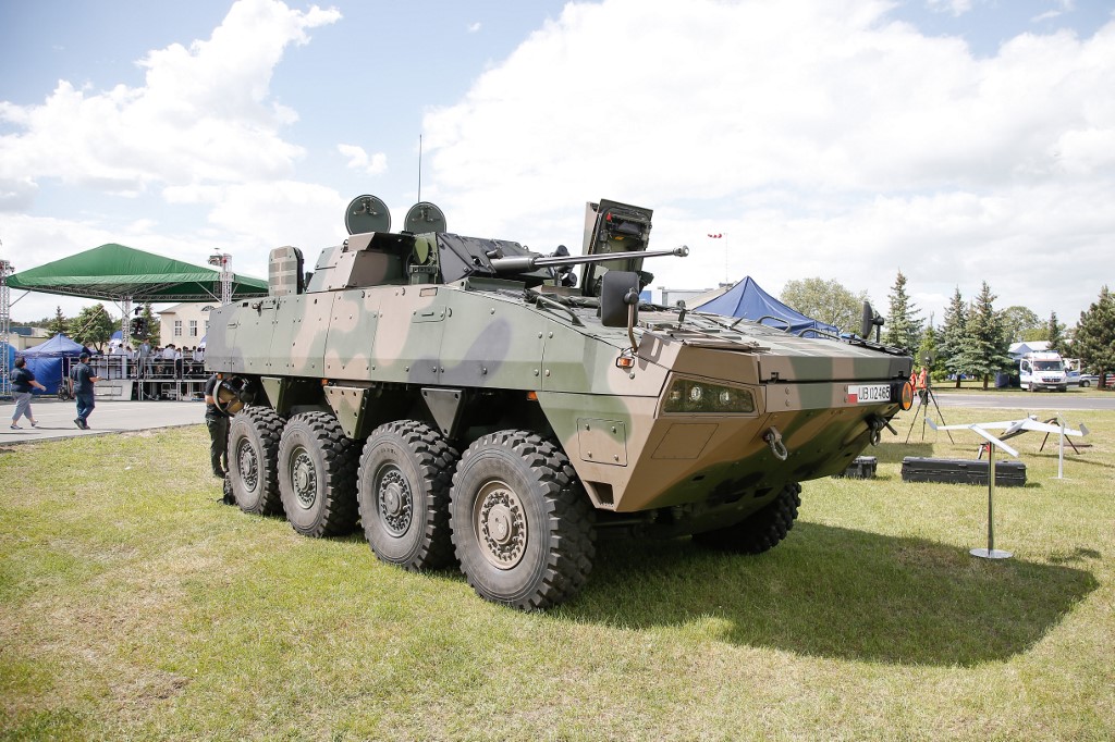 Száz új lengyel páncélozott járművet rendeltek az ukránok