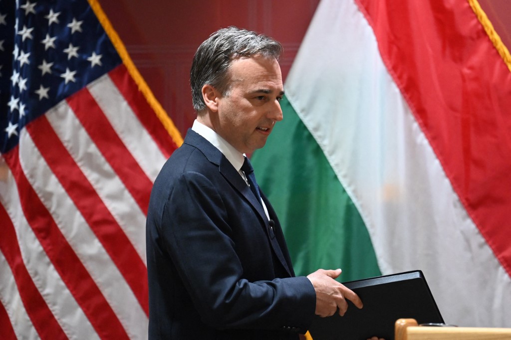 David Pressman: Magyarország üzleti megállapodásokért könyörög