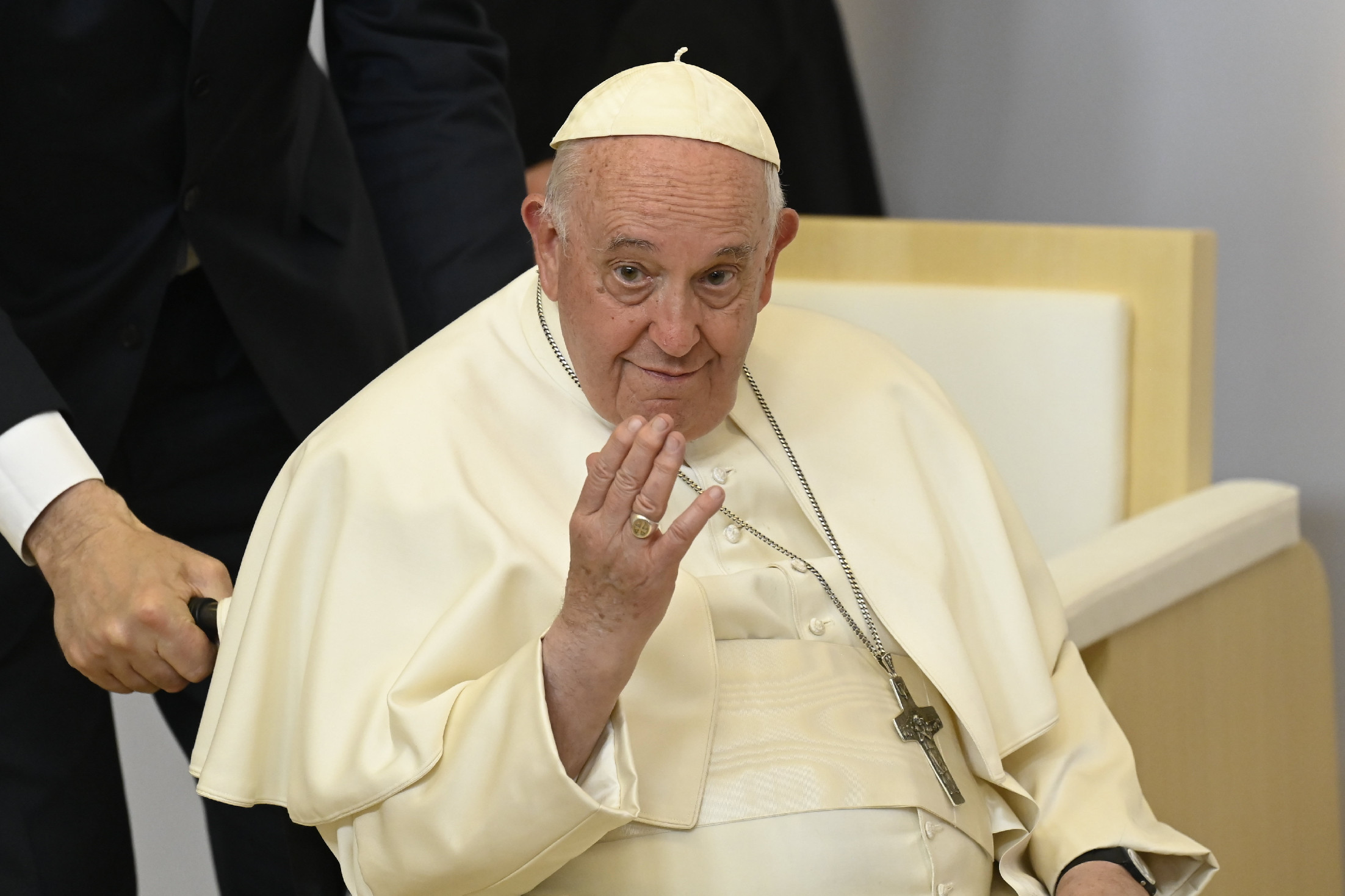 Ferenc pápa: „a kommunizmus és a konzumizmus közös vonása a szabadság hamis eszméje”