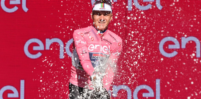Giro d'Italia: Evenepoel-é a rózsaszín trikó, Fetter Erik 70. helyen