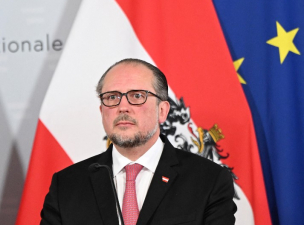 Az osztrák külügyminiszter berendelte a magyar nagykövetet az embercsempészek szabadon engedése miatt