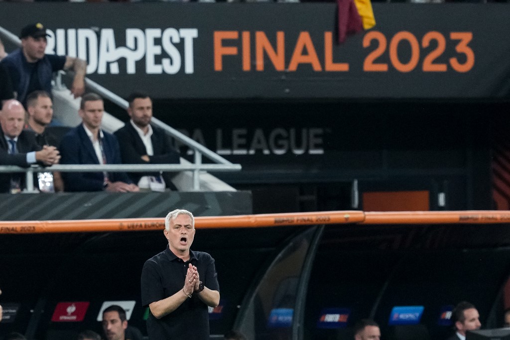 Az UEFA vizsgálatot indított Mourinho ellen