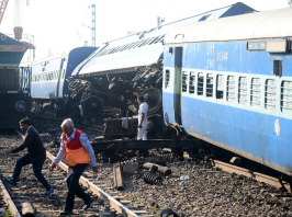 India: legalább ötvenen meghaltak egy súlyos vonatbalesetben 
