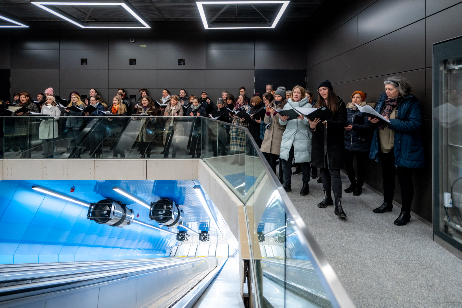 Bulihelyszínné változnak a metróállomások