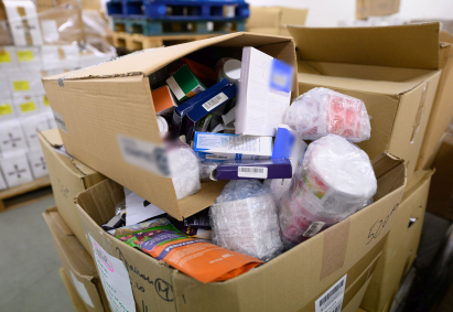 Több mint húsz tonna engedély nélküli gyógyhatású készítményt semmisített meg a rendőrség