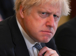 Azonnali hatállyal lemondott parlamenti mandátumáról Boris Johnson volt brit miniszterelnök