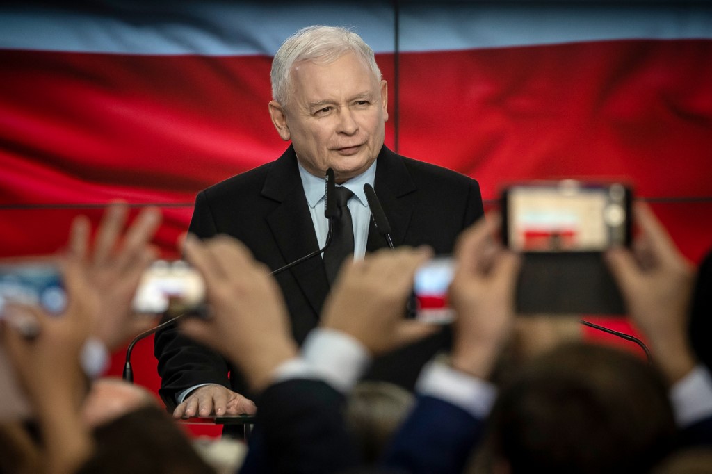 Jarosław Kaczyński visszatért a lengyel kormányba