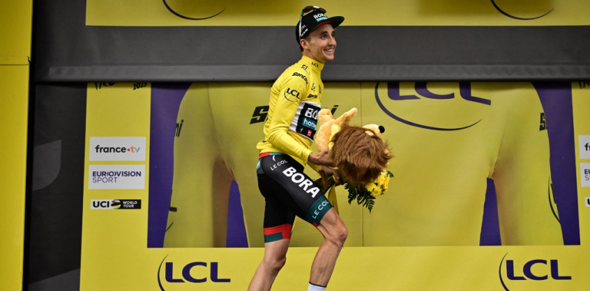 Tour de France – Hindley átvette a sárga trikót