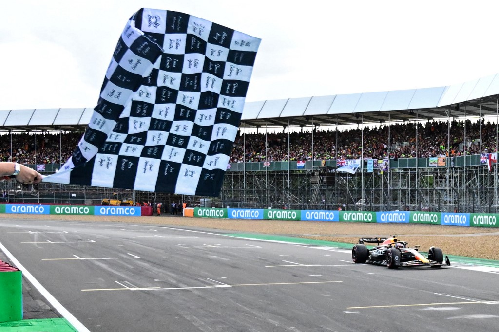 A Brit Nagydíjat is elhozta Verstappen