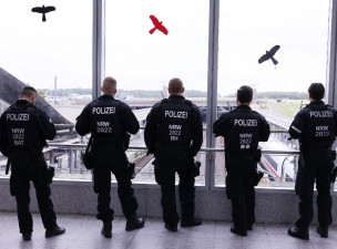 Klímaaktivisták blokkolták a hamburgi és a düsseldorfi repülőteret 