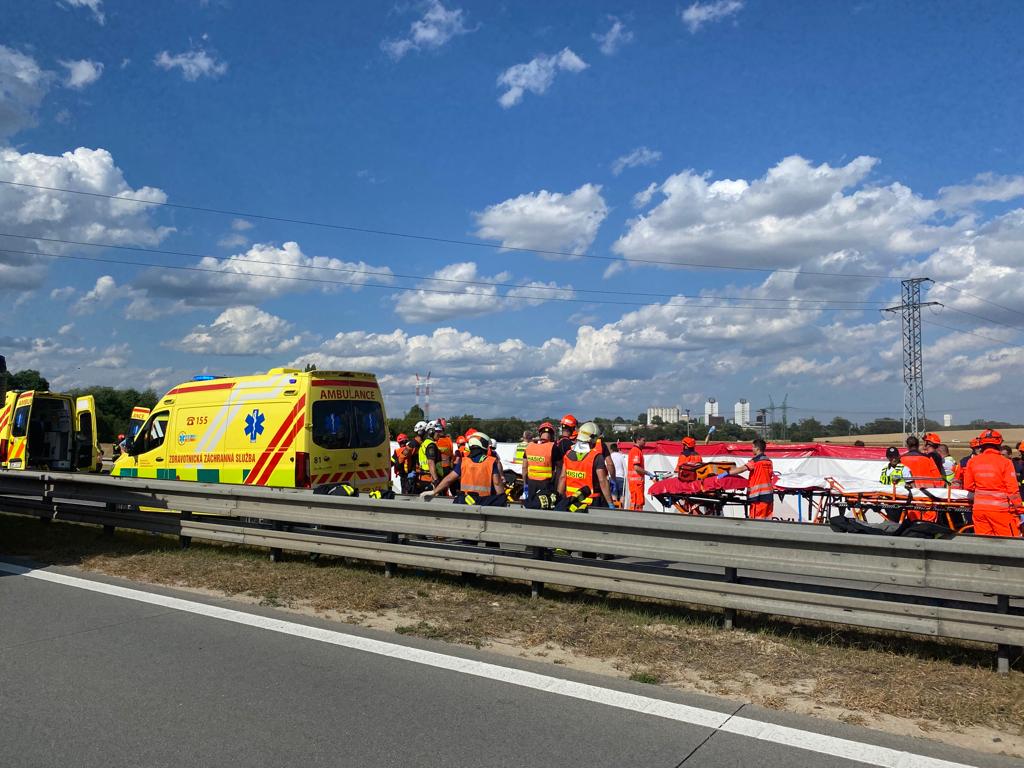 Magyarok is érintettek a csehországi halálos áldozattal járó buszbalesetben 