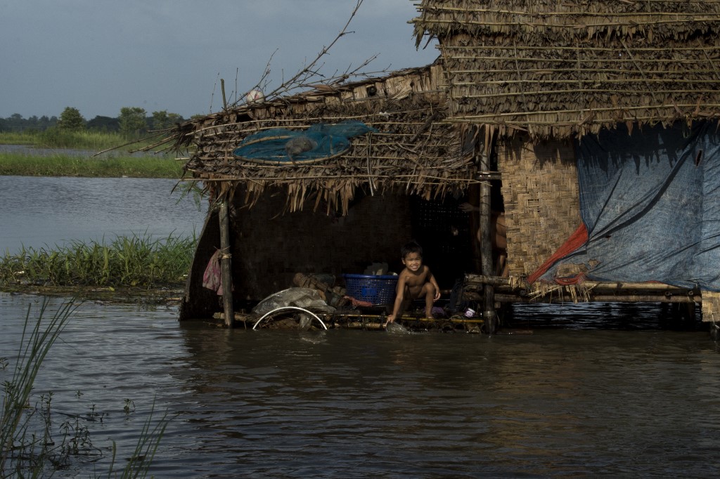 Közel húszezer embert telepítettek ki Mianmarban az áradások miatt