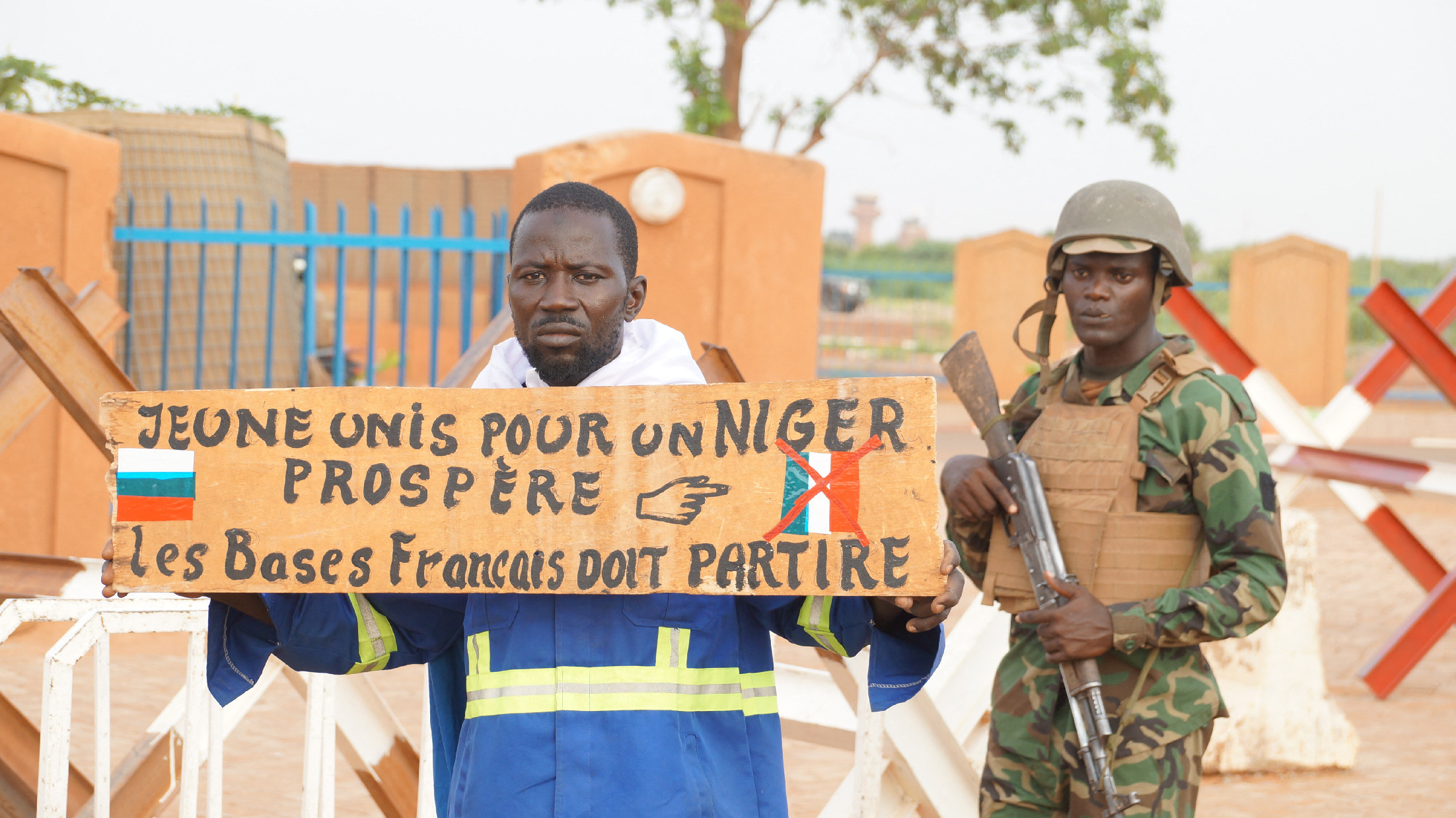 Kiutasították Nigerből a francia nagykövetet