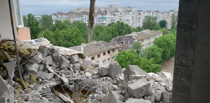 Oroszország légicsapásokat mért Herszon környékére