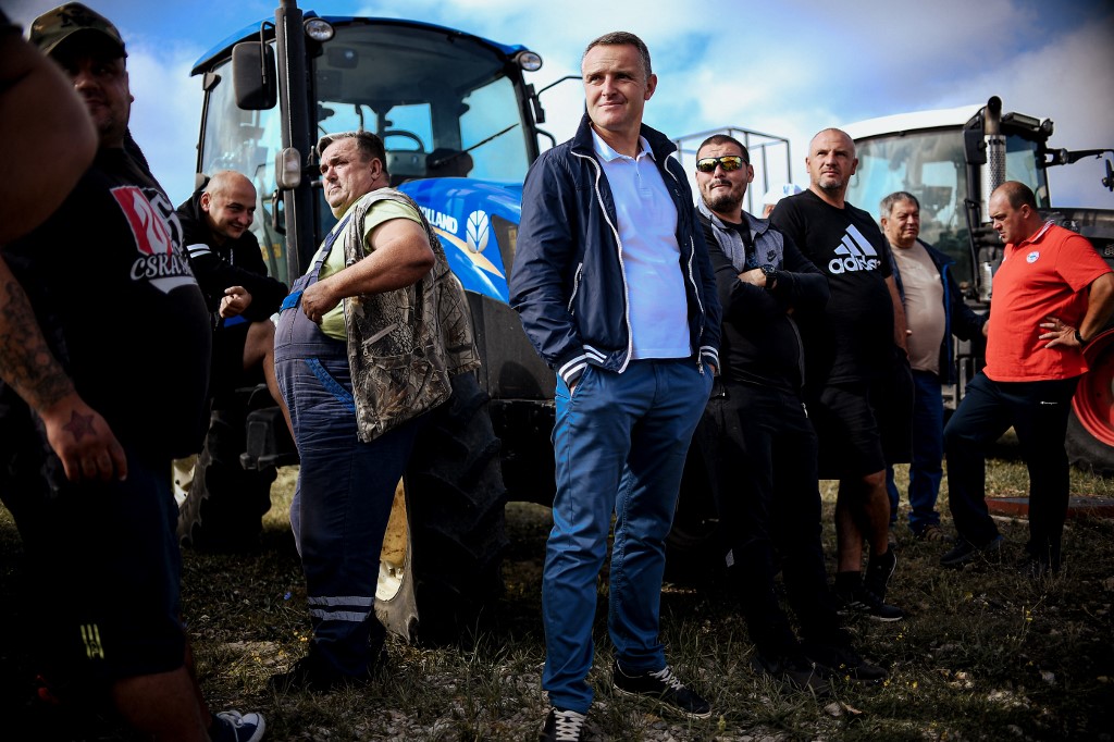 Lezárták az utakat a gazdák az ukrán gabonaimport miatt