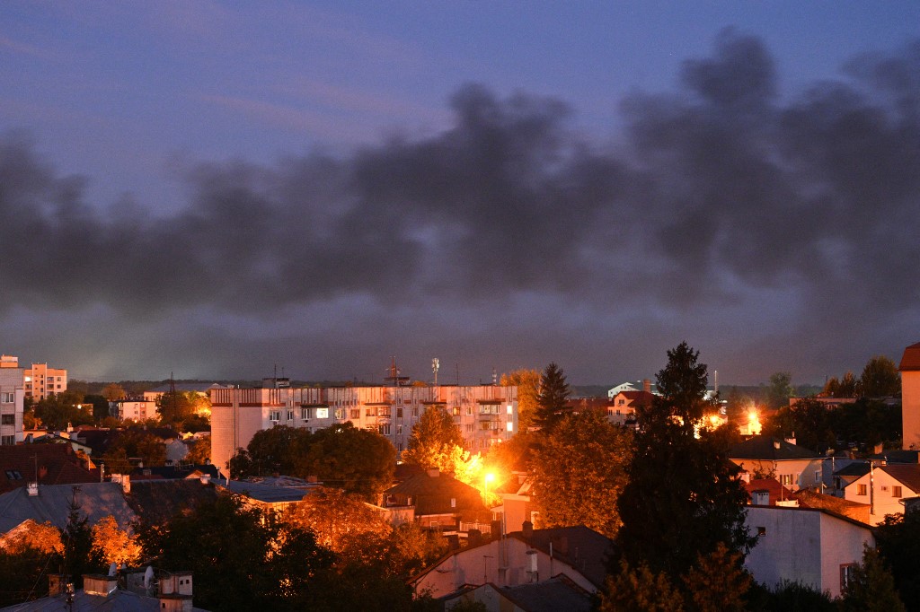 Az eddigi leghosszabb orosz dróntámadás érte Lvivet hajnalban