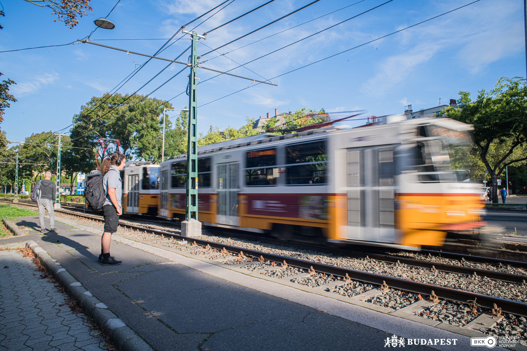 Biciklist gázolt a villamos a Kálvin téren