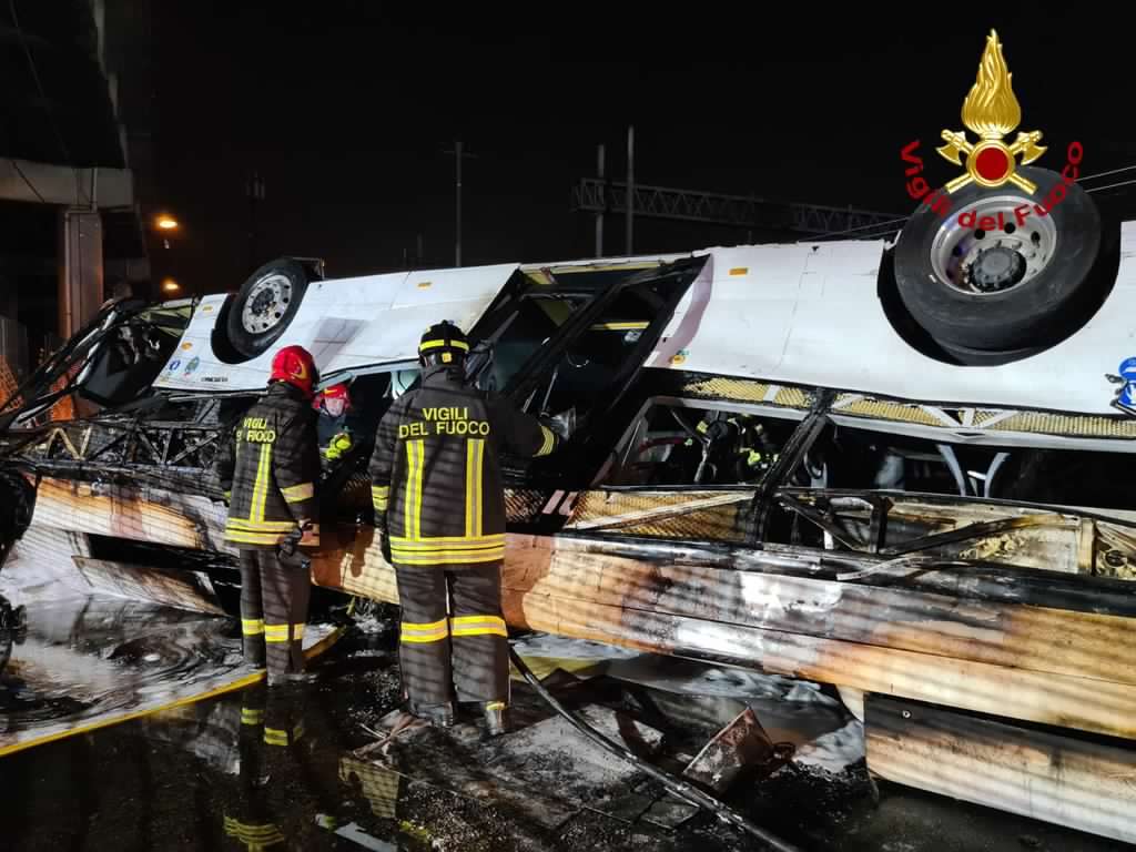 Velencei buszbaleset: még mindig nem tudtak minden áldozatot azonosítani