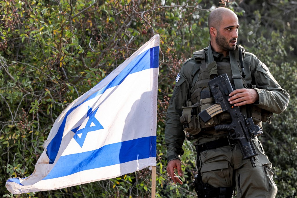 Libanont lövi az izraeli hadsereg
