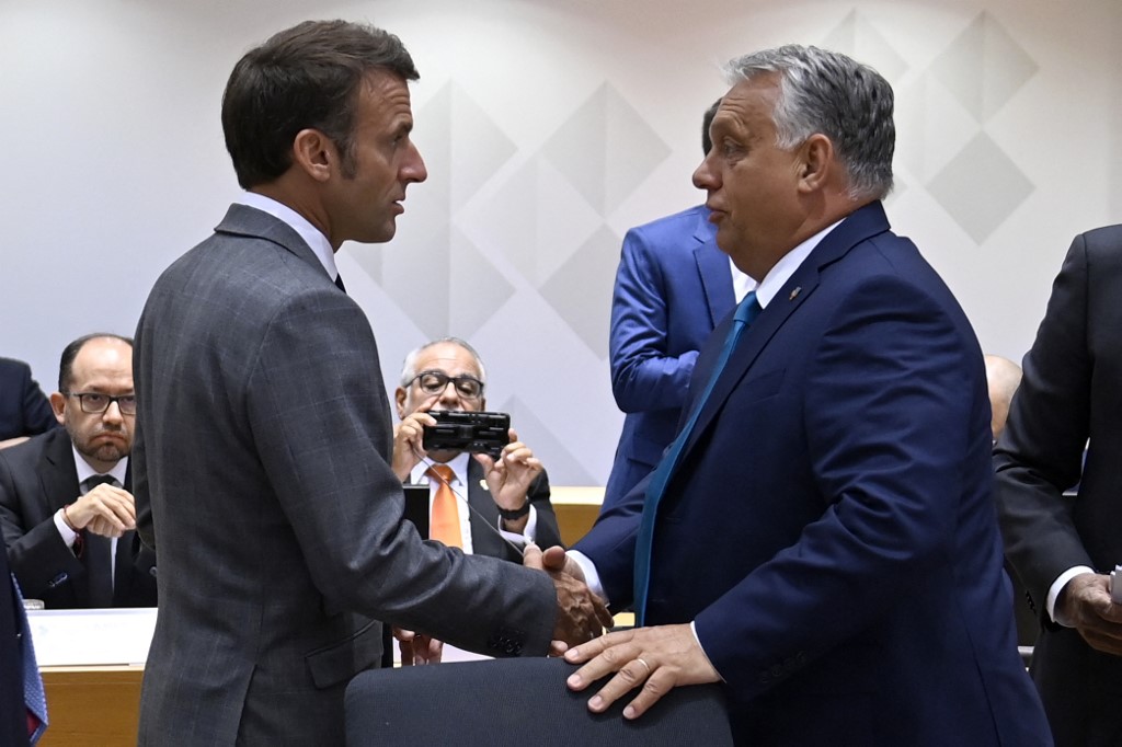 Politico: Orbán találkozik Macronnal