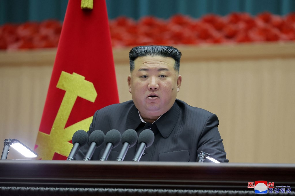 Kim Dzsongun: elkerülhetetlenné teszi a háborút az Egyesült Államok politikája