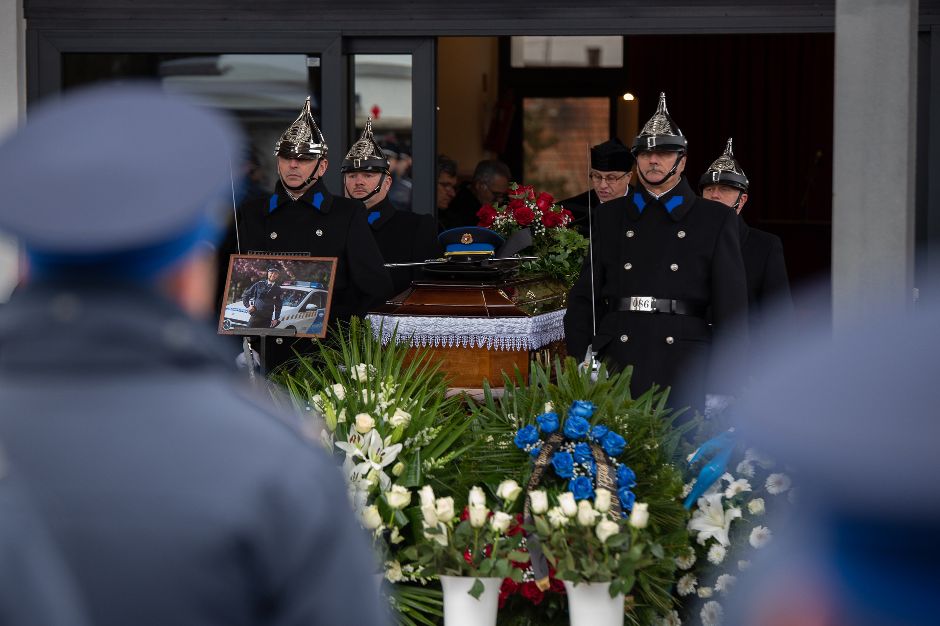 Eldőlt: kényszergyógykezelés alatt marad az újbudai rendőrgyilkosság vádlottja