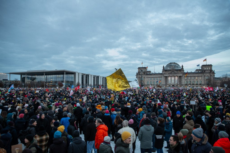 Friday-for-Future-Demonstration-against-AFD-in-Berlin
