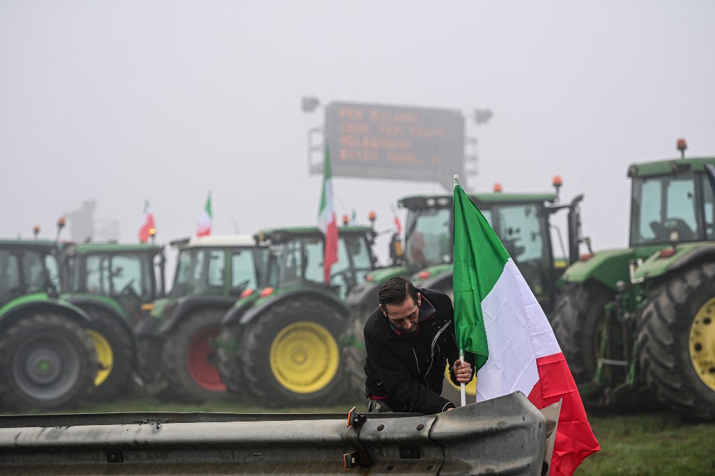 Traktorral akarják elfoglalni a fővárost a gazdák, Brüsszelig is elmennek, ha kell