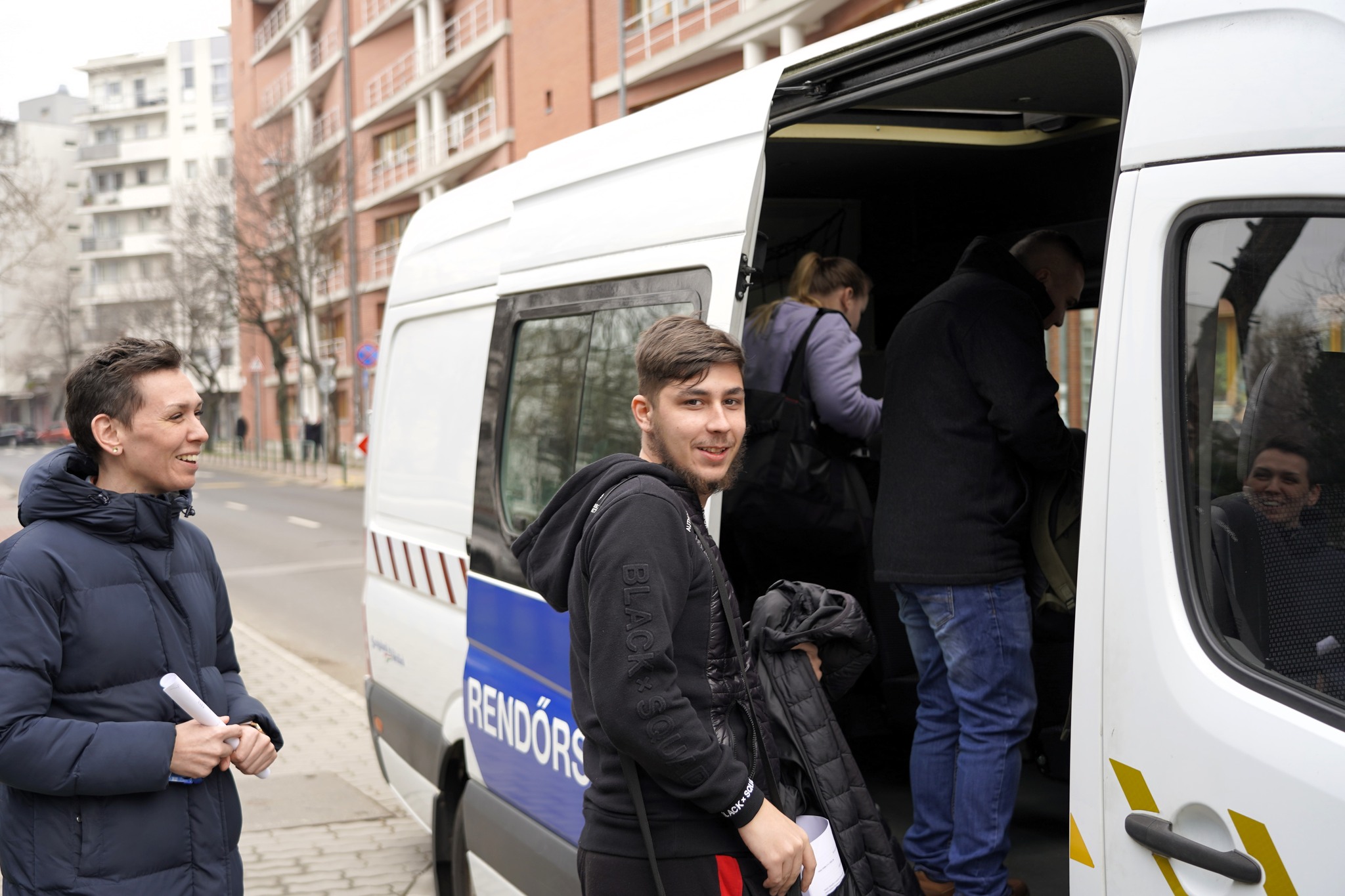 Gyermekotthonban nevelkedett fiatalok állhattak munkába a rendőrségnél