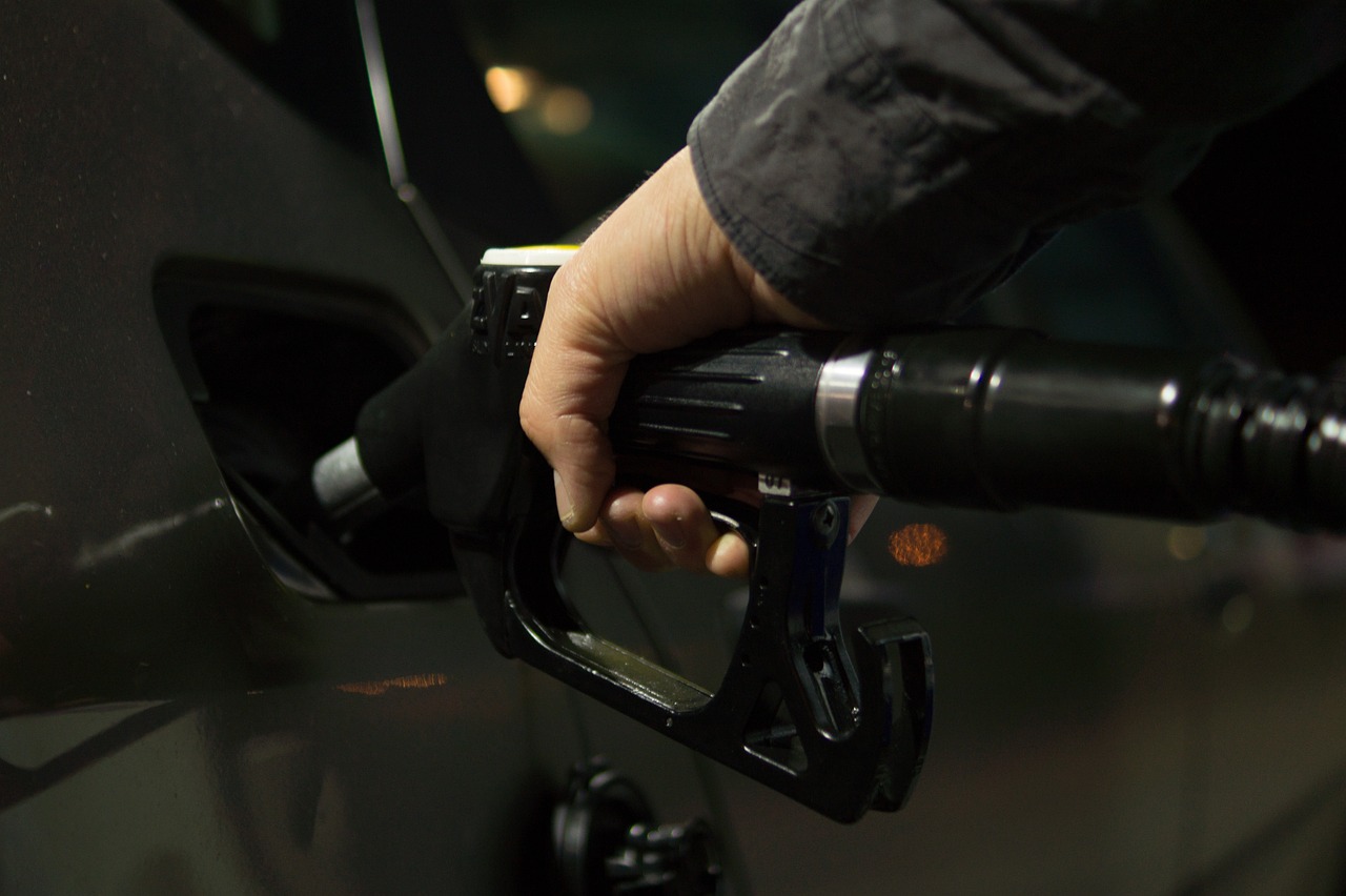 Szerdától csökken az üzemanyag ára 