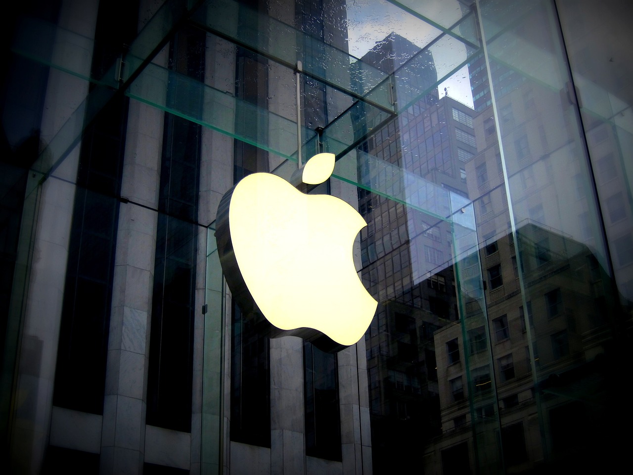Megkongatta a vészharangot az Apple: több millió ügyfelük lehet óriási veszélyben