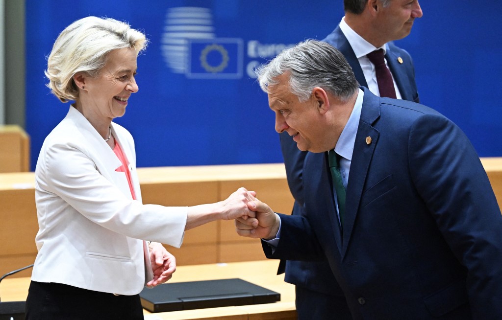 Minden ünnepség nélkül veheti át Magyarország az Európai Unió soros elnökségét