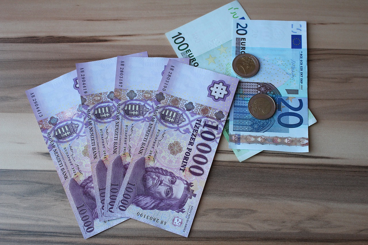 Kótyagosan kezdte az augusztust a forint 