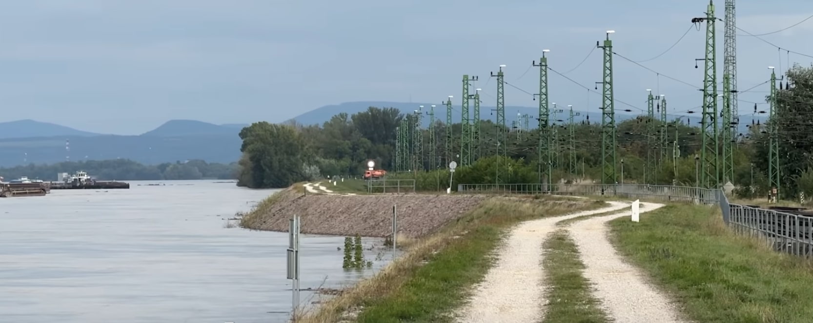 Árvíz: íme a város, ahol nincs szükség homokzsákokra – videó 