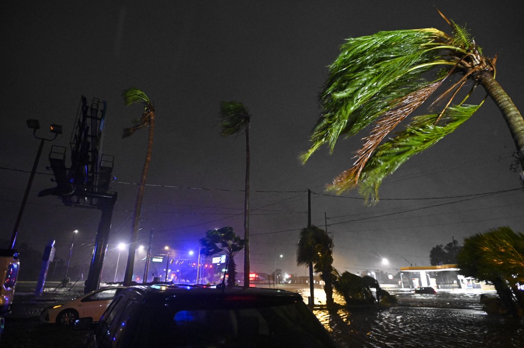 Videó: ilyen pusztítást végez a Milton hurrikán Floridában