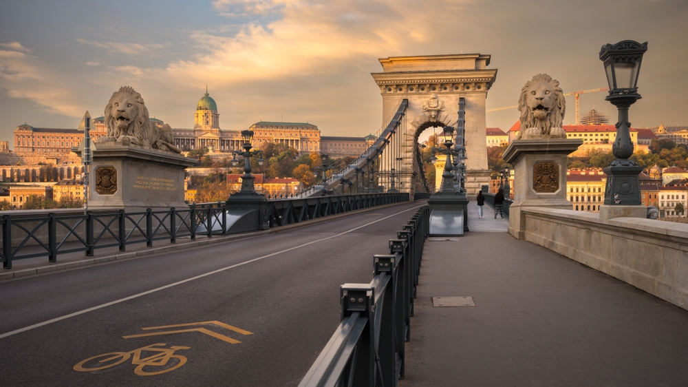 Változik a közlekedés Budapesten, a hétvégére lezárják ezt a hidat