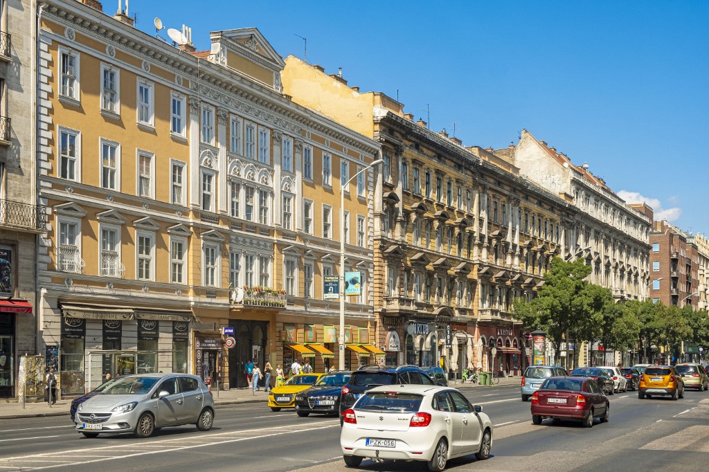 Káosz Budapesten: kedden és szerdán így változik a közlekedés a fővárosban